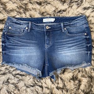 Torrid Denim Shorts Sz 18